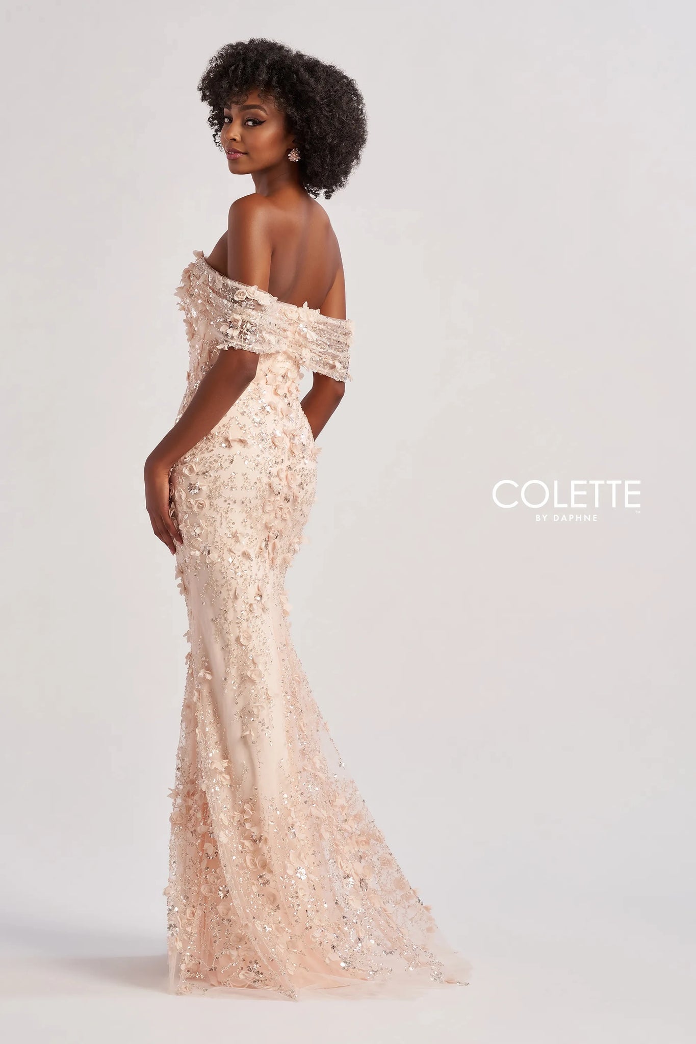 Elevate your romantic style with this enchanting long dress, crafted from exquisite beaded embroidery and shimmering sequin tulle. The fit-and-flare silhouette beautifully accentuates your figure, while the off-the-shoulder straight neckline adds a touch of elegance. Adorned with three-dimensional flowers, this dress features a daring slit for added allure. Complete with optional spaghetti straps and a natural waistline, it’s perfect for making unforgettable memories.